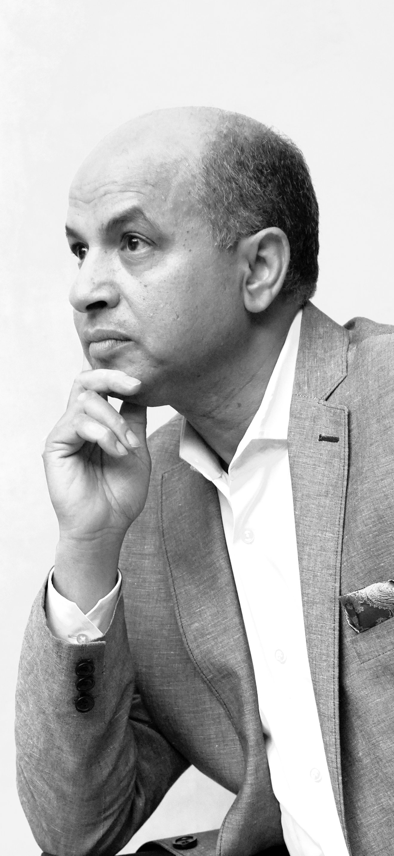 Dr. Emil Hakim - CEO